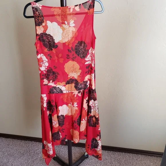 Kenneth Cole New York Red Floral Asymmetrical Dress | Size 6 - Picture 10 of 17